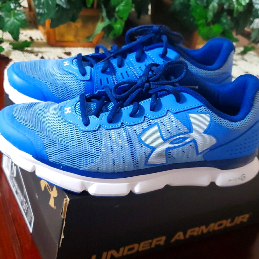 Women's Sneakers ((New)